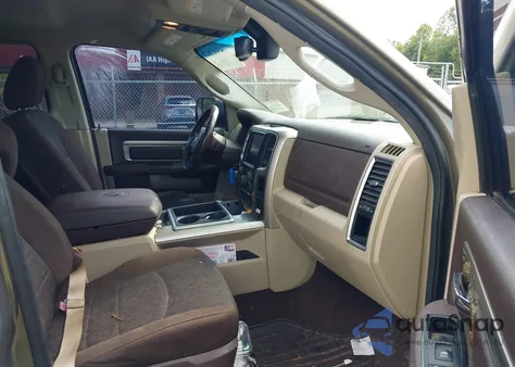 2015 Ram 1500 Outdoorsman z USA, uszkodzony, nr VIN 1C6RR7LT2FS546086